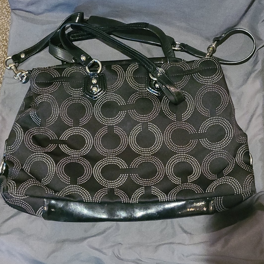 Blach Coach Shoulder Bag View 3